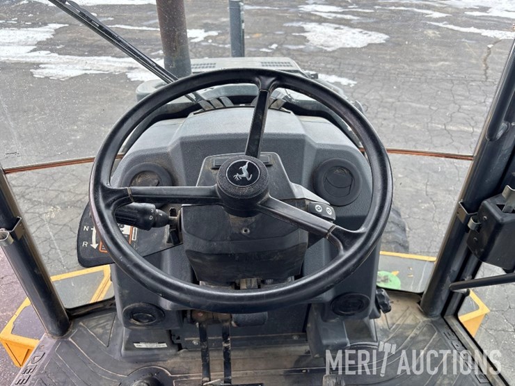 2018-deere-310l-ep-image-32