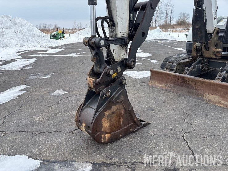 2019-bobcat-e85-image-9