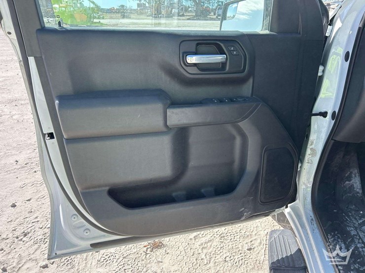 2021-chevrolet-silverado-1500-image-11