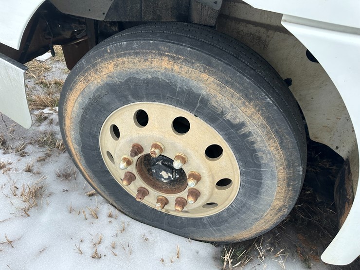 2001-international-2001-image-10