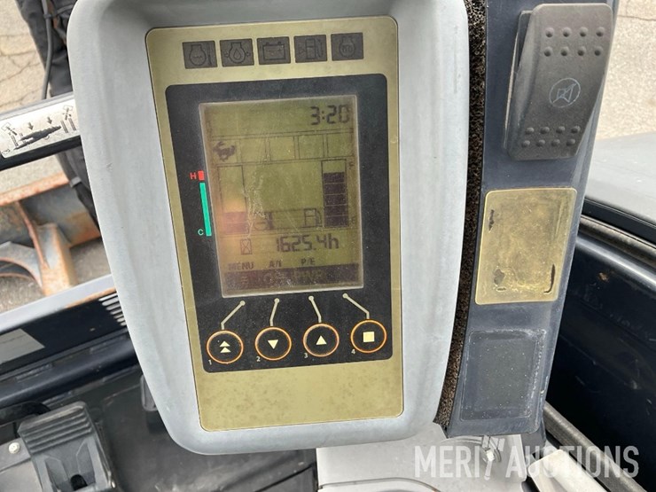 2019-deere-30g-image-41