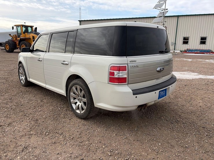 2011-ford-flex-image-4