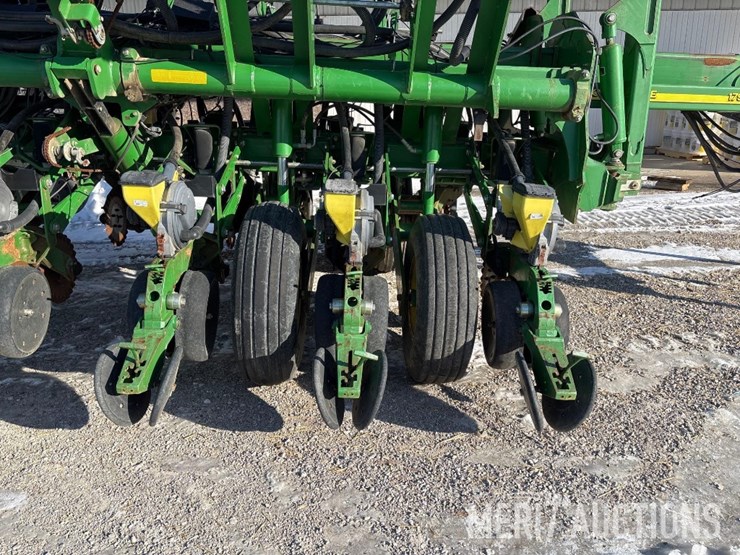 2006-john-deere-1790-image-33