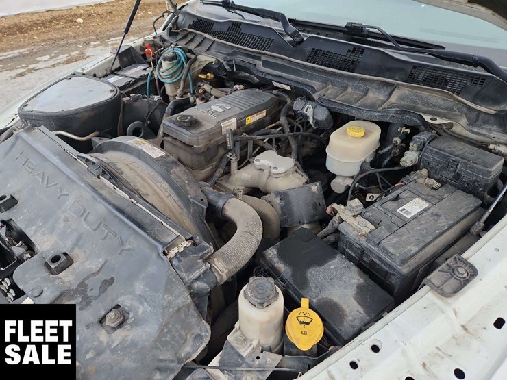 2014-ram-2500-laramie-image-31