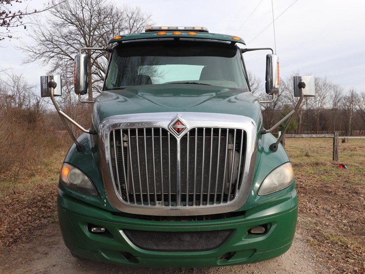 2014-international-prostar-image-7