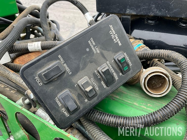 2012-john-deere-1770nt-ccs-image-26