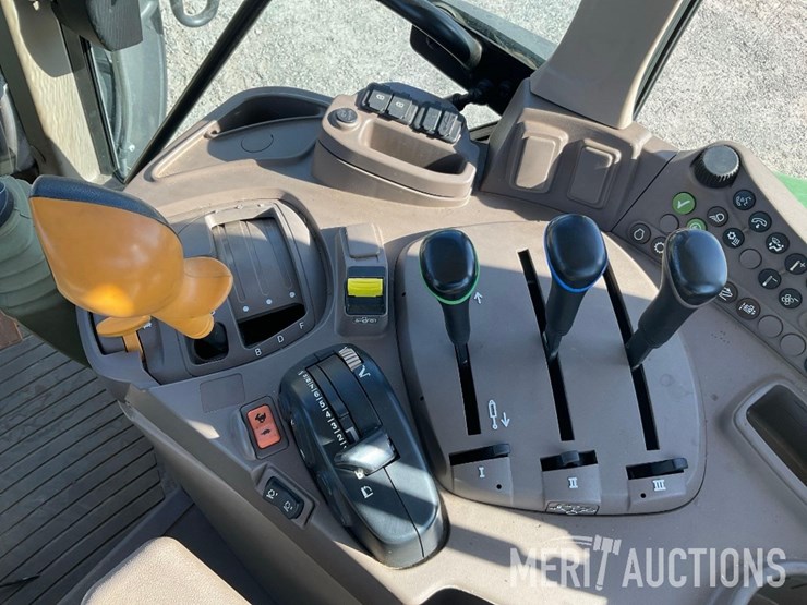 2023-john-deere-6120m-image-46