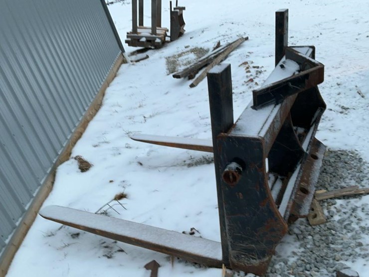 2016-case-621f-xr-image-69