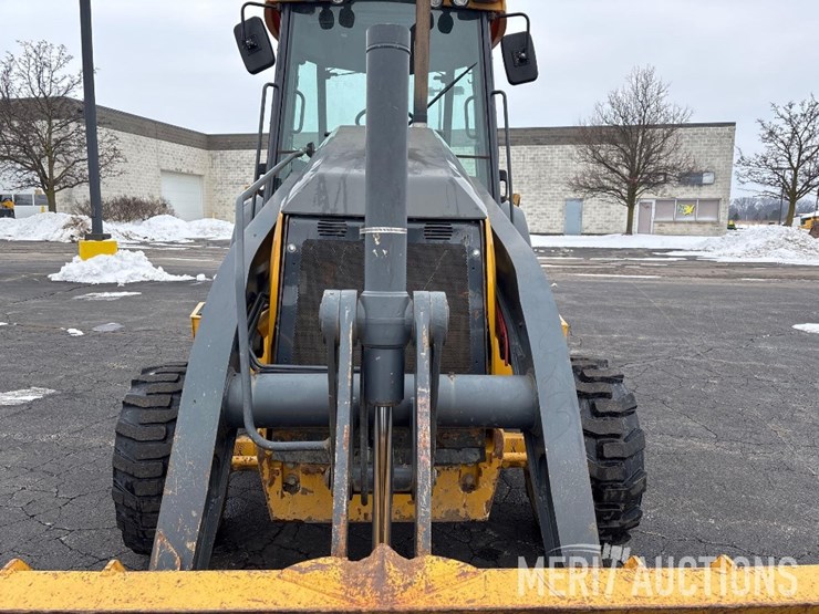2018-deere-310l-ep-image-27