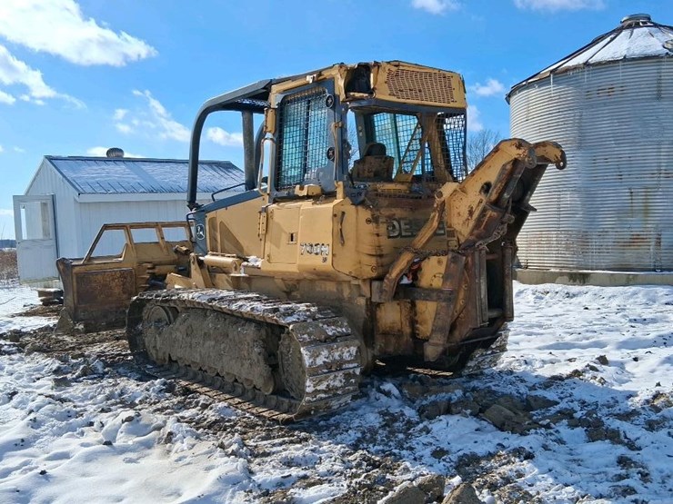 john-deere-700-image-3