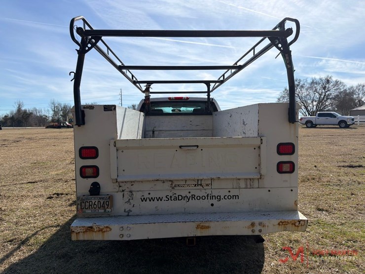 2013-chevrolet-2500-image-4