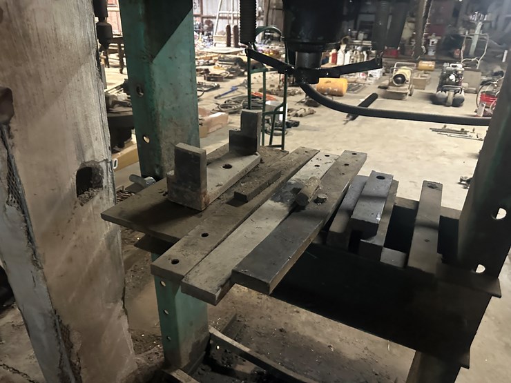 #38469-•-shop-press-image-9