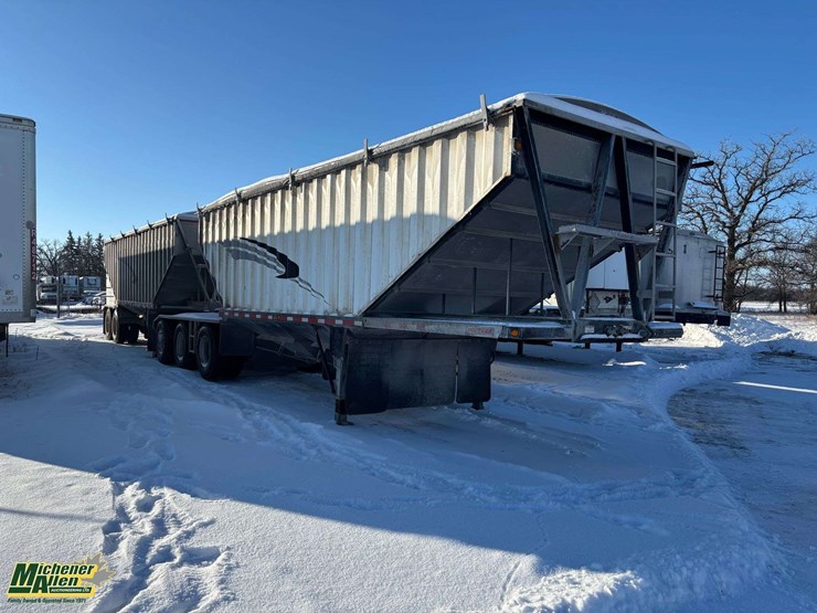 2010-doepker-tri/a-bulk-trailer-image-2