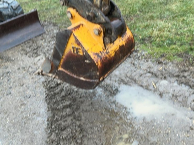 2004-caterpillar-304cr-image-23