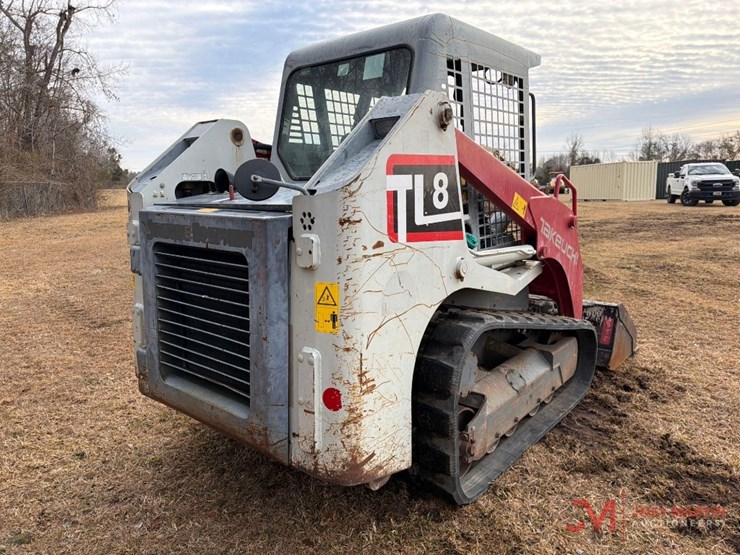 2019-takeuchi-tl8-image-3