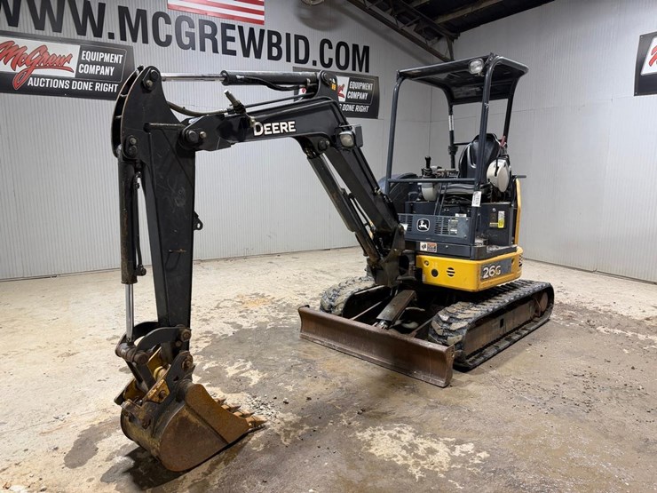 2016-deere-26g-image-2