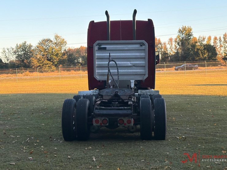 1997-kenworth-p-2000-sleep-truck-tractor-image-5