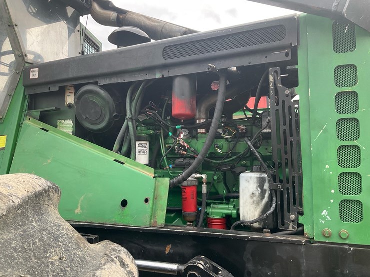 2010-deere-648h-image-27