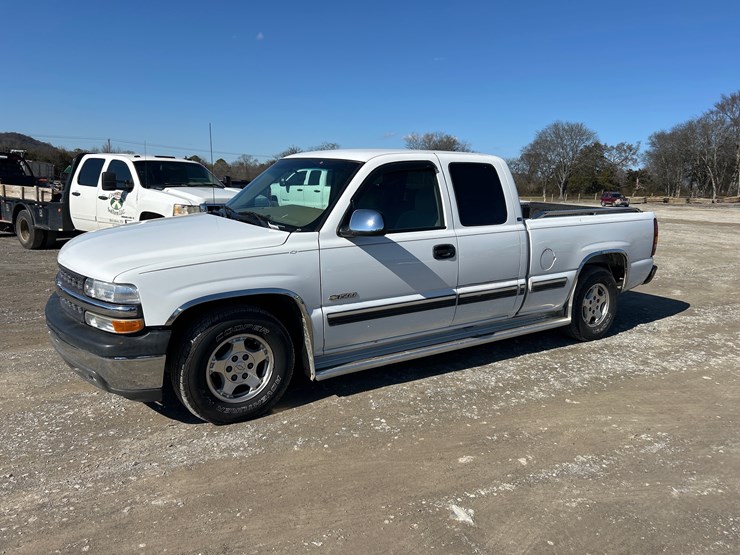 2001-chevrolet-1500-image-1