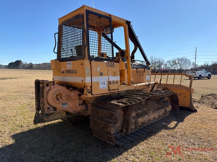 dressta-td9m-image-2