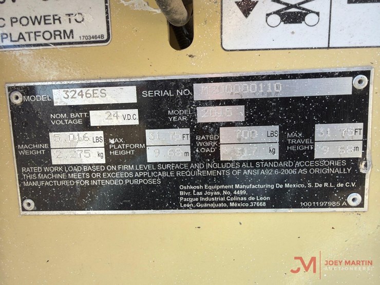 2015-jlg-3246es-image-15