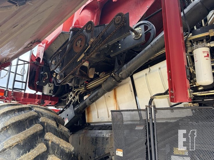 2012-case-ih-7120-image-13