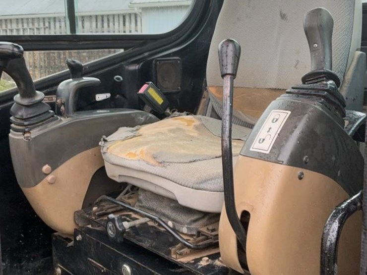 2004-caterpillar-304cr-image-10