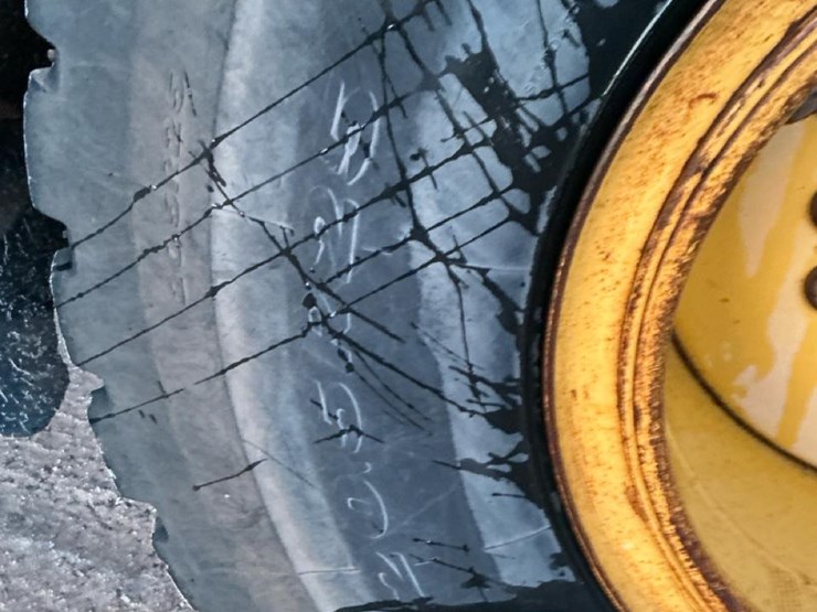 2009-deere-544k-image-47