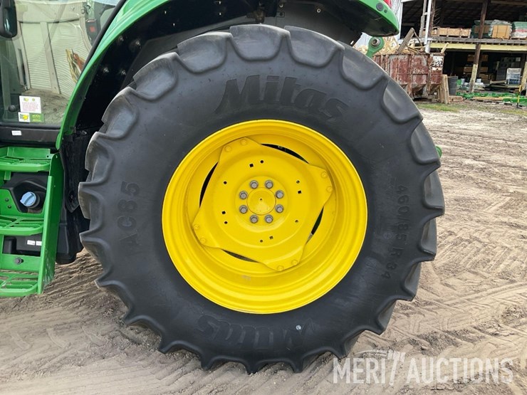 2023-john-deere-6120m-image-21