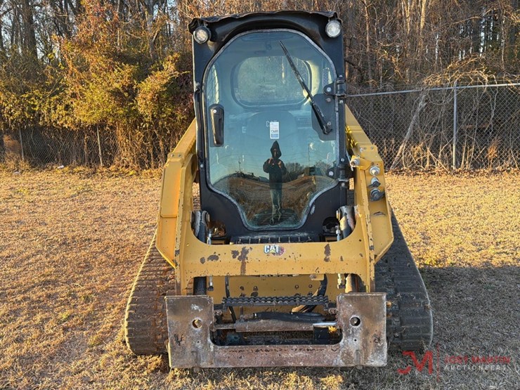 2020-caterpillar-249d3-image-8