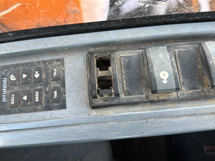 2016-hyundai-robex-125-lcr-9a-image-56