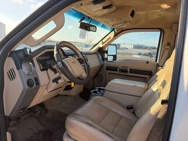 2010-ford-f250-image-14