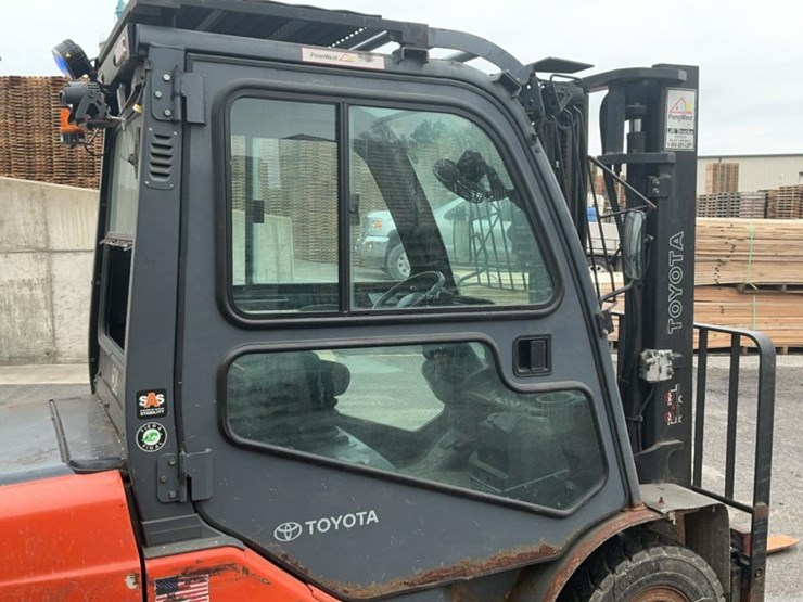 2018-toyota-8fdu25-image-41