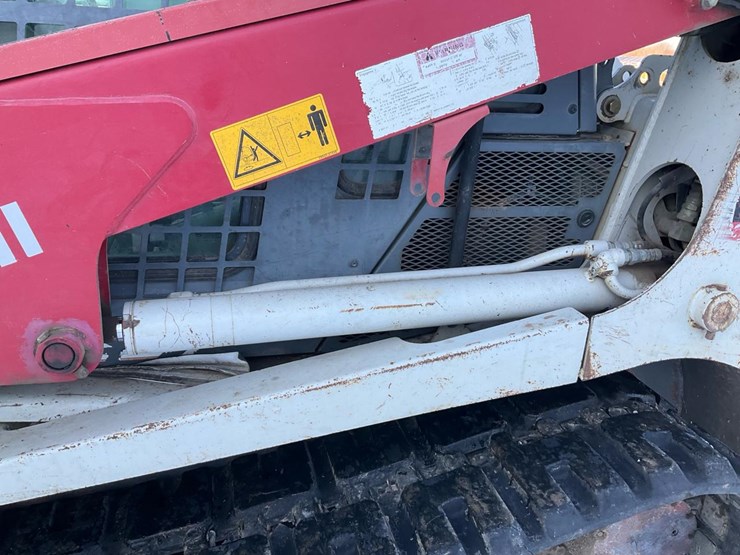 2012-takeuchi-tl10-image-20