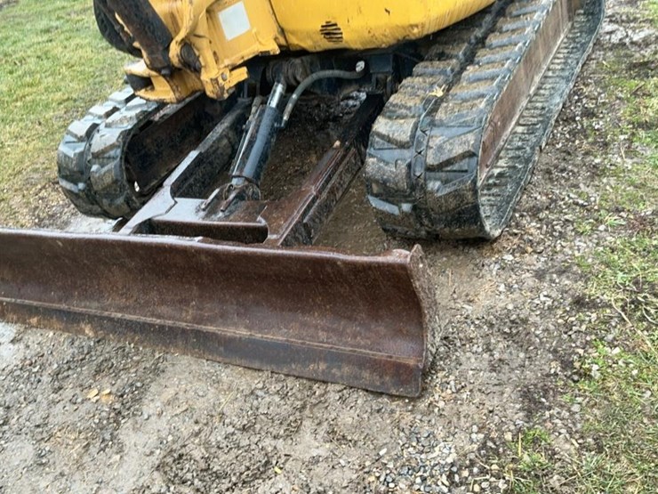 2004-caterpillar-304cr-image-35