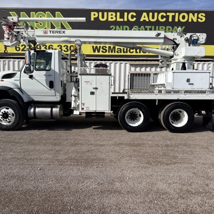 2012 INTERNATIONAL 7400