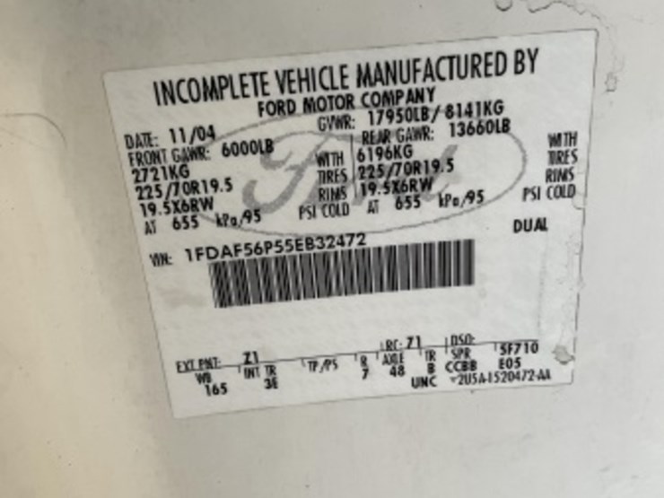 2005-ford-f550-image-17