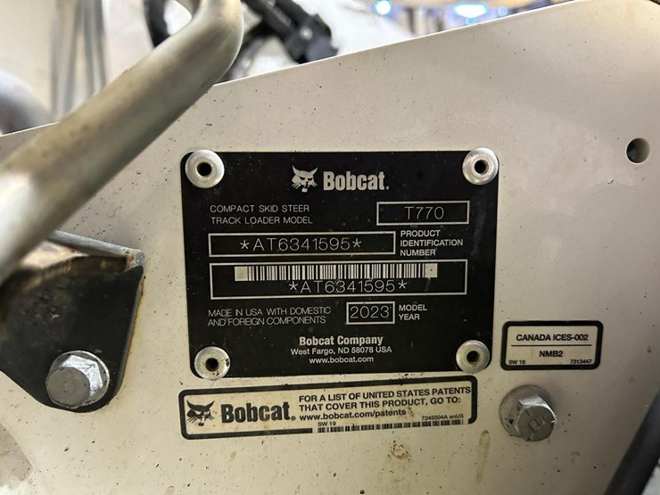 2023-bobcat-t770-image-29