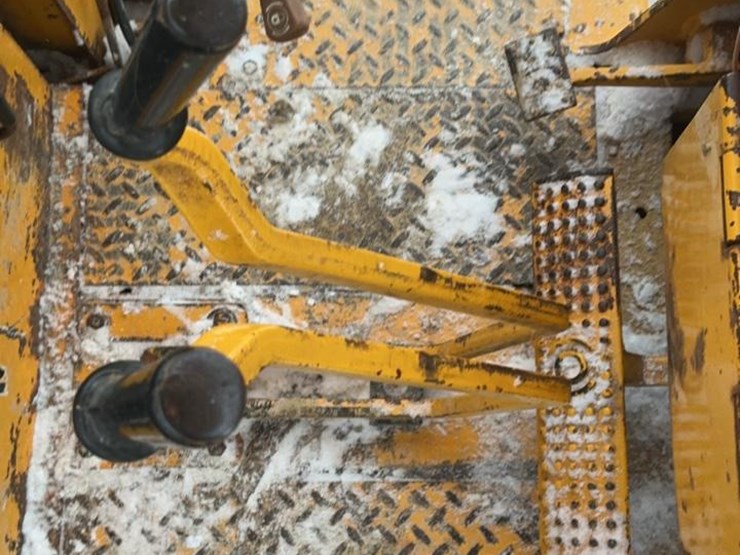 1989-deere-550g-image-41