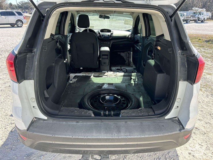 2019-ford-escape-image-24