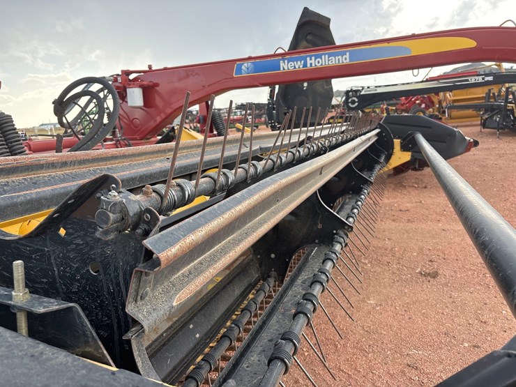 new-holland-7150-hydroswing-image-15