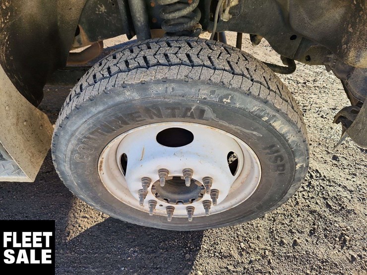 2012-ford-f550-image-12