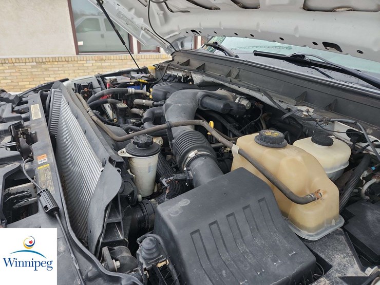 2013-ford-f550-image-33