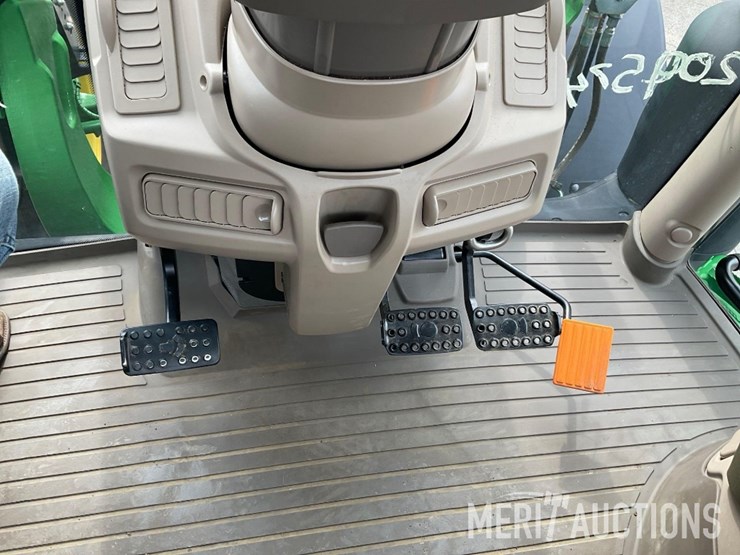 2024-john-deere-6r-155-image-49