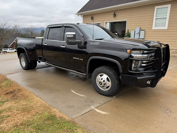2021-chevrolet-3500hd-image-7
