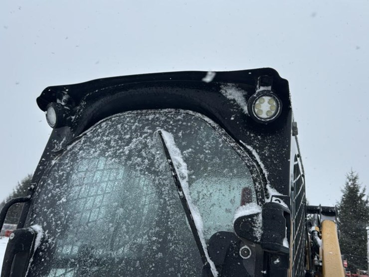 2023-caterpillar-299d3-xe-image-25