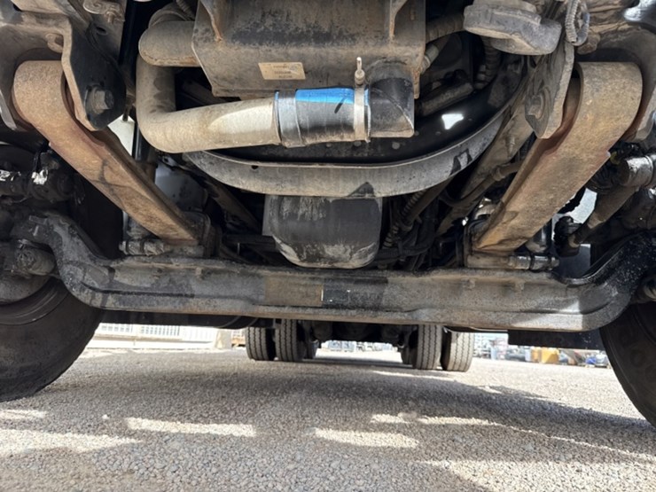 2012-international-7400-image-21