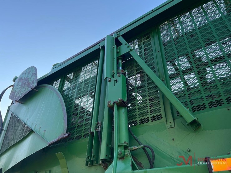 john-deere-9976-image-11