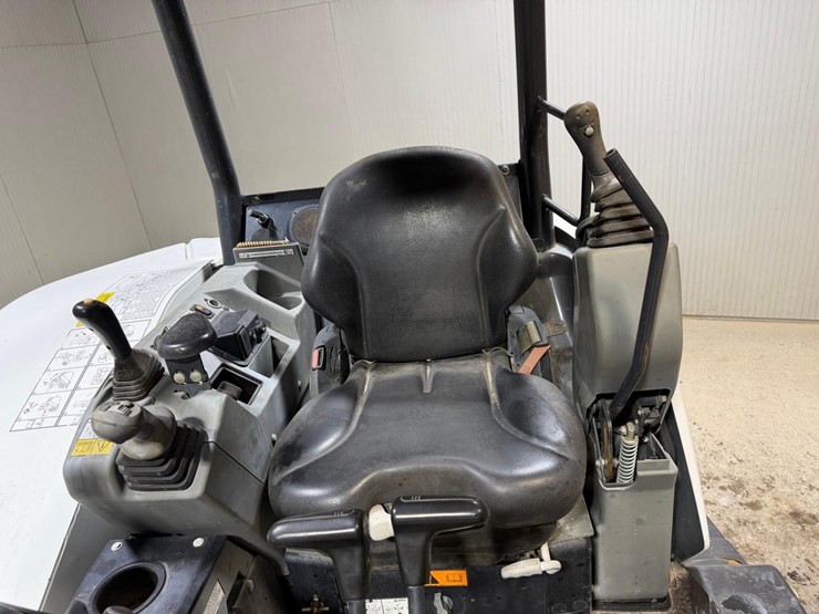 2021-bobcat-e50-image-24