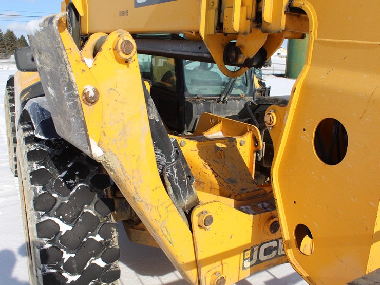 2013-jcb-510-56-image-23